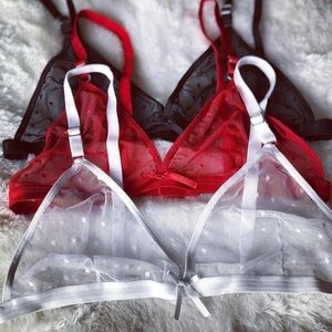 Our super sexy “PeekABoo” set in Charcoal